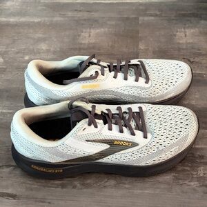 Brooks Adrenaline GTS 24